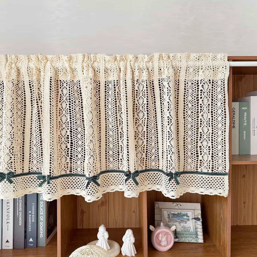 rideau vintage dentelle polyester opaque beige clair rubans noirs nœuds blancs cuisine salon petite