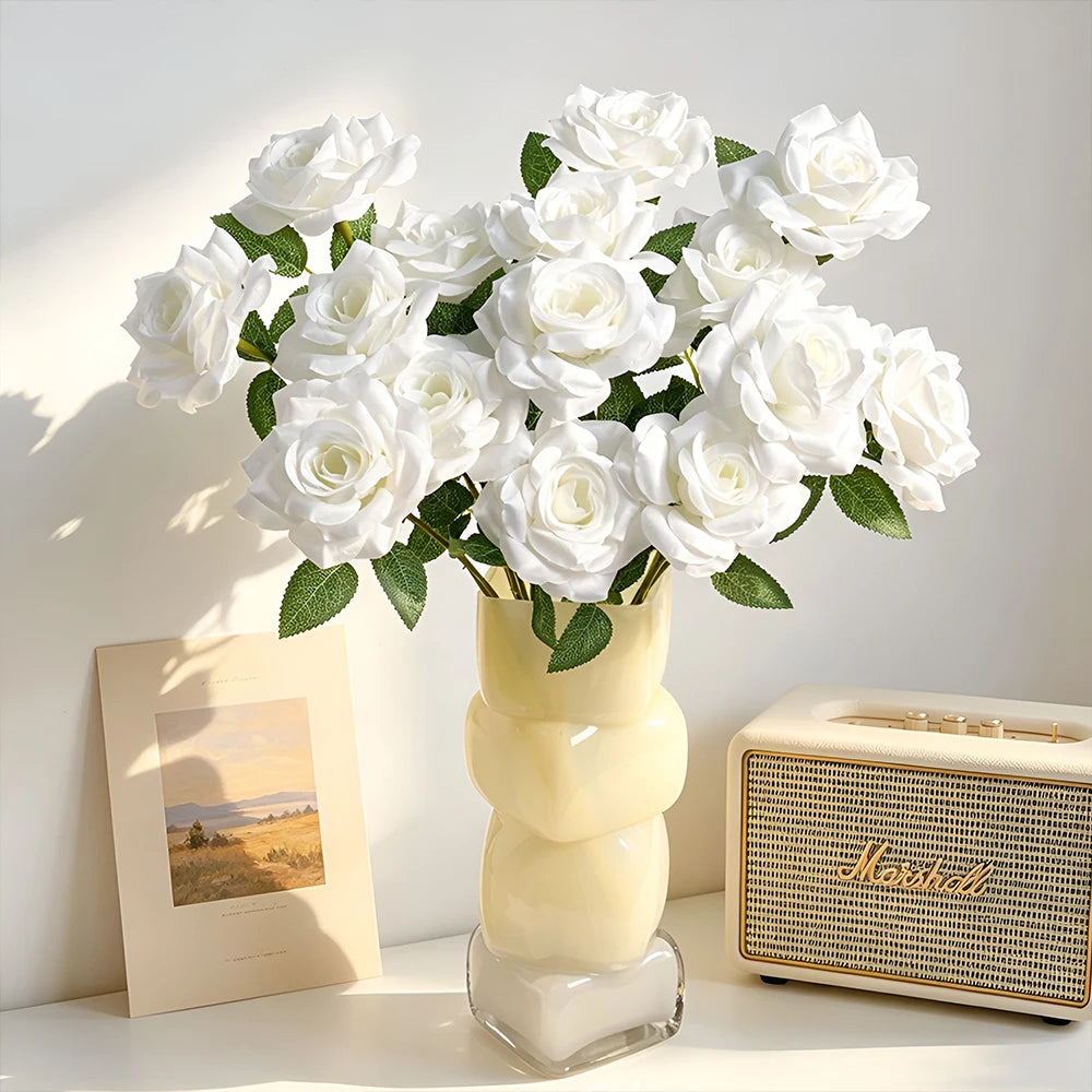 bouquet roses artificielles blanches vase cube decoration maison mariage anniversaireintérieur