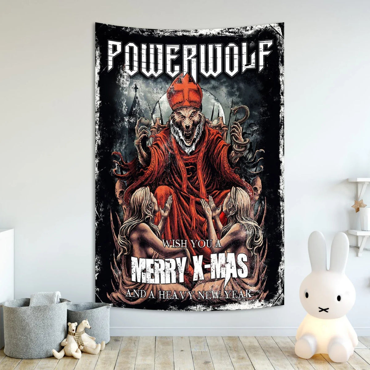 tapisserie graphique powerwolf rouge jaune bleu noir bohème hippie décoration intérieure chambre