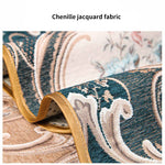 Gros plan sur un tissu jacquard chenille aux motifs floraux et ornementaux élégants en tons de bleu et beige.