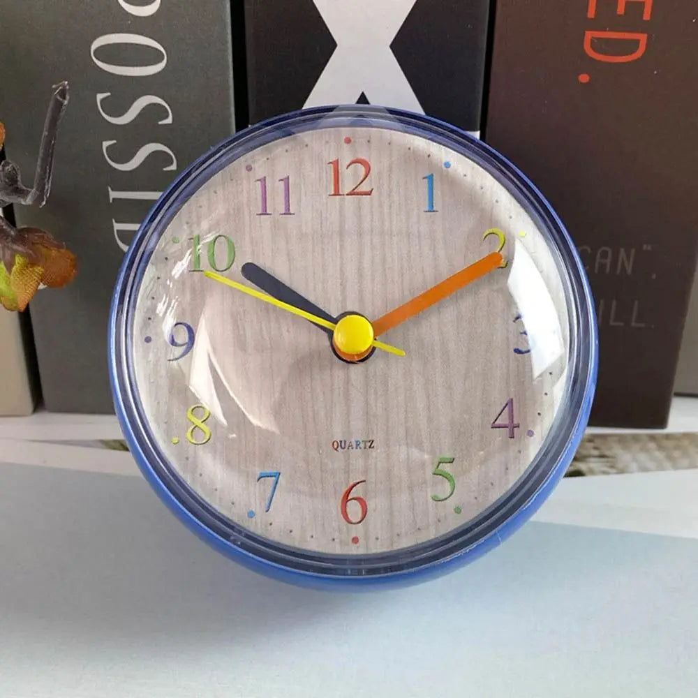 horloge murale decorative chiffres arabes personnages ours mouton verre transparent boite opaque enfantin adorable