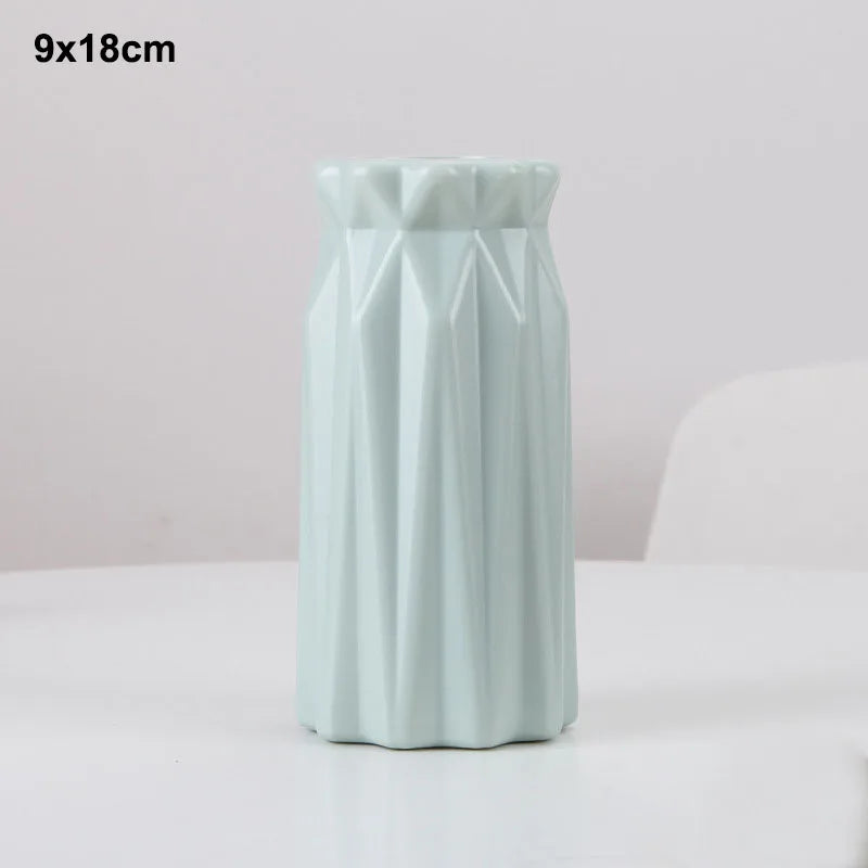 vase moderne blanc rose vert geometrique facettes minimaliste deco maison