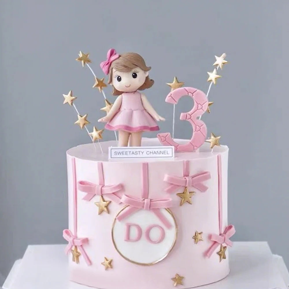 décoration gâteau anniversaire fille figurines animées résine rubans étoiles dorées lettres fleurs festives