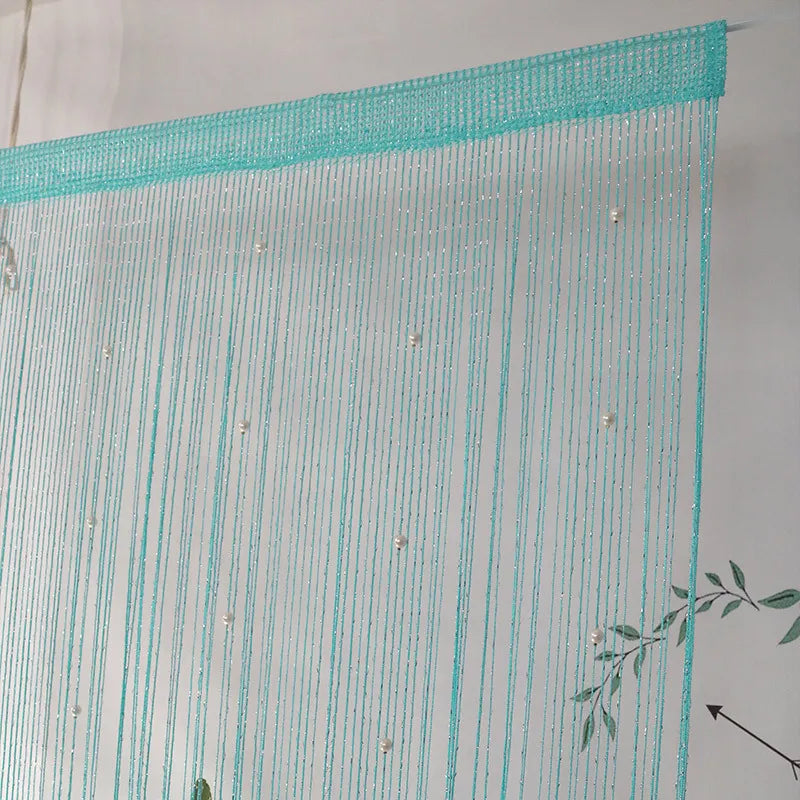 rideau porte blanc blanches lignes verticales moderne minimaliste opacité crochets chambre