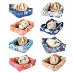 lit hamster confortable moderne fraises roses fond rose clair marron clair blanc