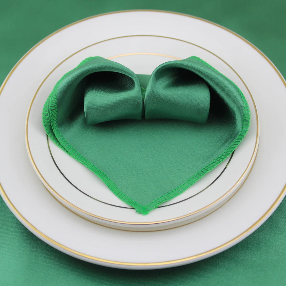 serviette table satin pliée forme coeur mariage décoration fête