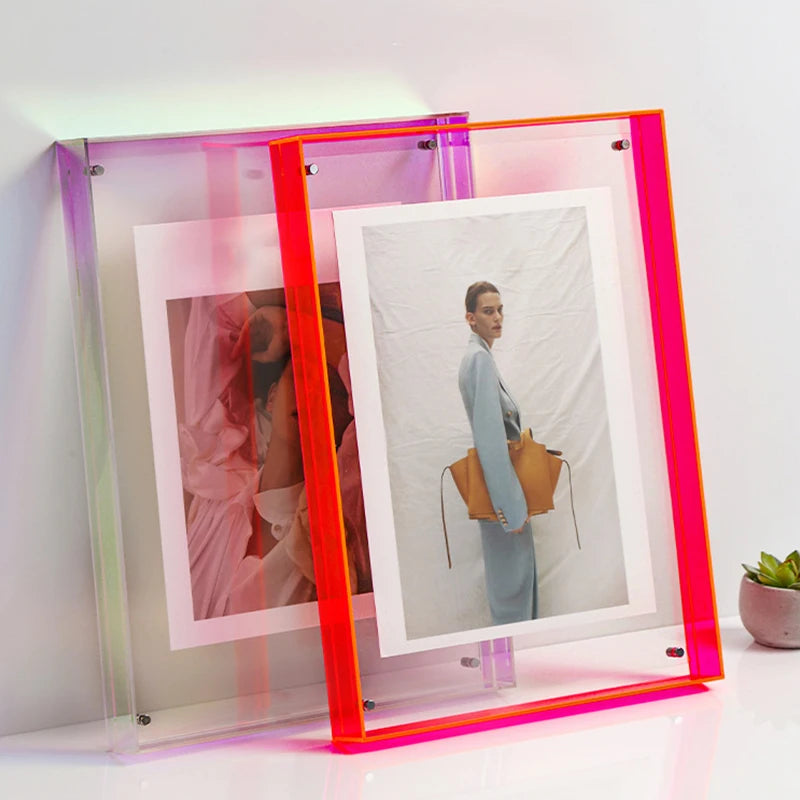 cadre photo moderne acrylique transparent visibles orange bleu vert rose marron minimalisteintérieurDecorationMuraleSalleAMainBureau