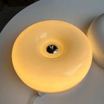 lampe moderne blanc crème texture lisse ampoule led 6000k 3000k éclairage quotidien cuisine montée