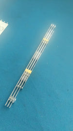 barre lumineuse led blanc jaune perforée diodes modernes technologie flux lumineux alu