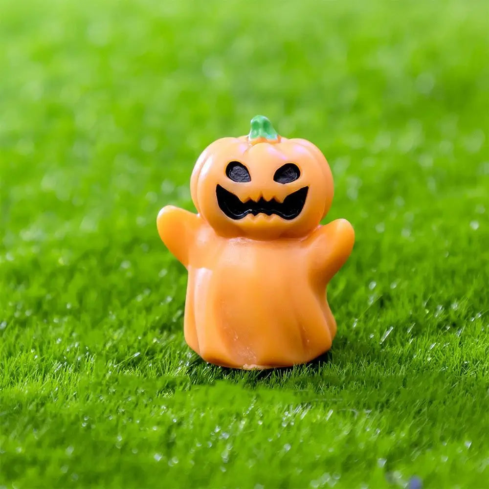 figurines halloween sorcière fantôme citrouille squelette résine noire blanche verte Jaune