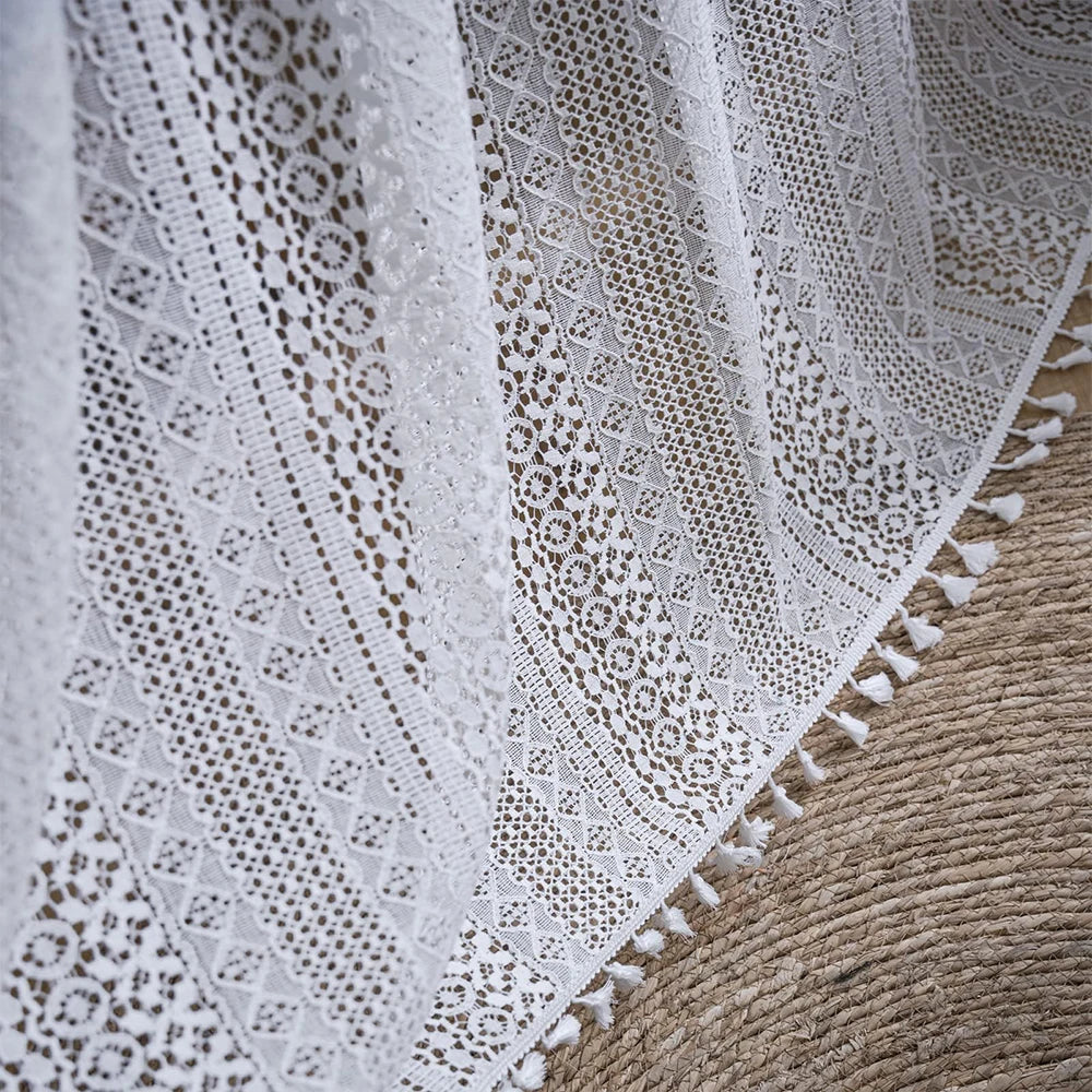 rideau boho chic dentelle transparent noir blanc franges salon chambre