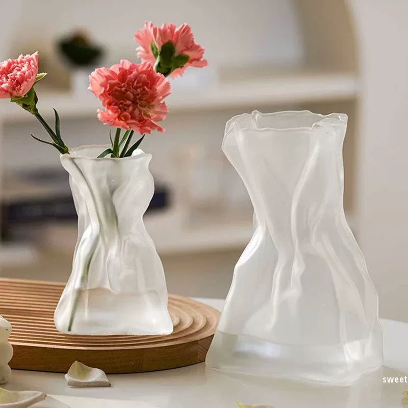 vase transparent verre texturé moderne intérieur décoration florale artificielle minimaliste table accueil