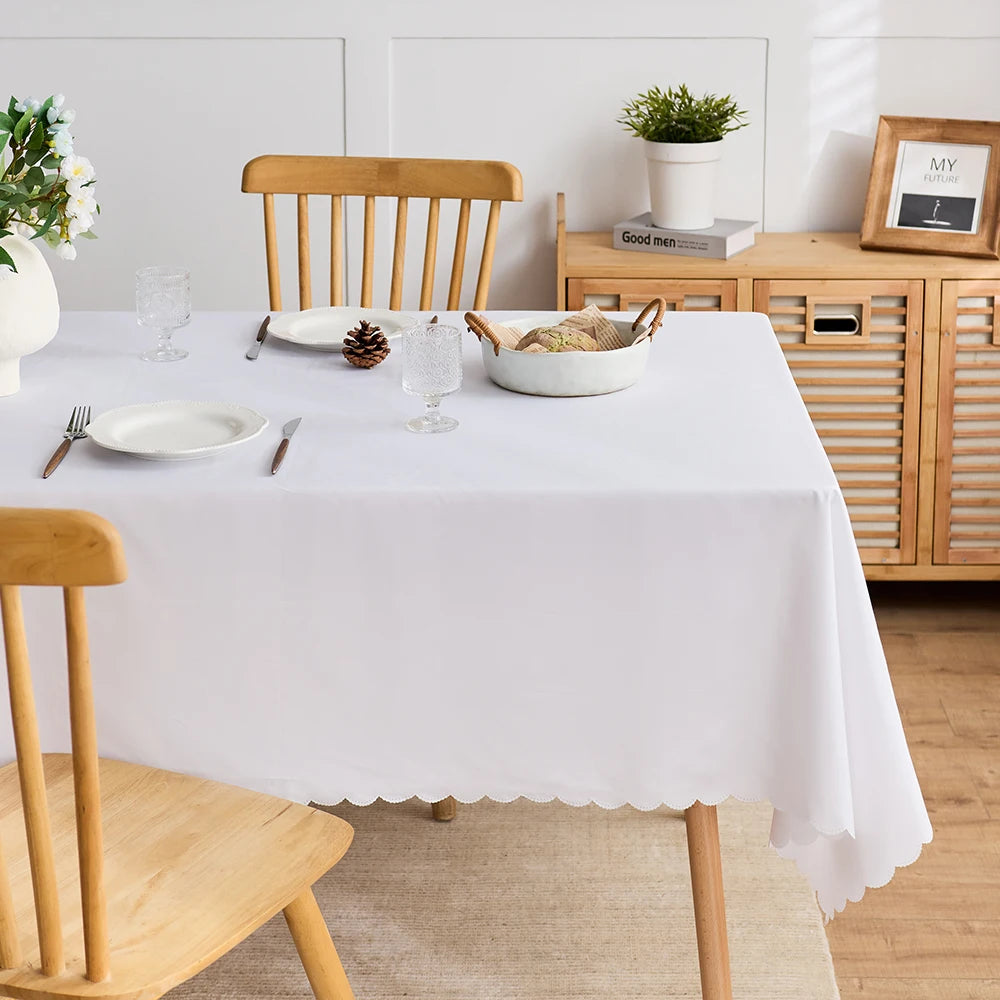 nappe blanche polyester texturée bordure dentelée réutilisable machine moderne extérieur mariage restaurant fête cuisine