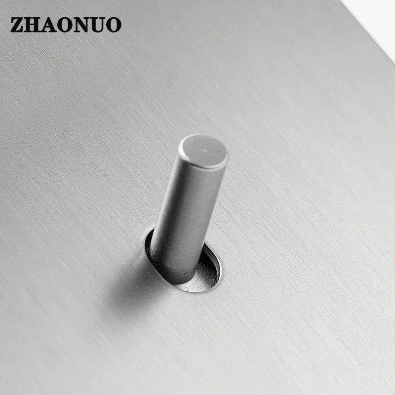 prise électrique moderne argentée usb fixation trois prises murales minimaliste