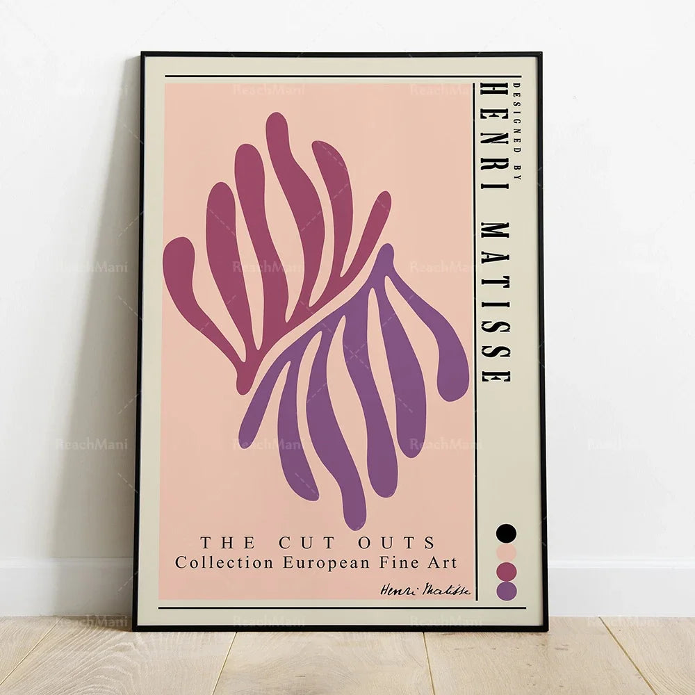 Affiche promotionnelle pour la collection d'art européen fine The Cut Outs, avec des formes géométriques et une palette de couleurs roses et pourpres.