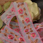 ruban brodé fleurs polyester 4.5cm large translucide violet rose bleu decoratif couture festif ecologique