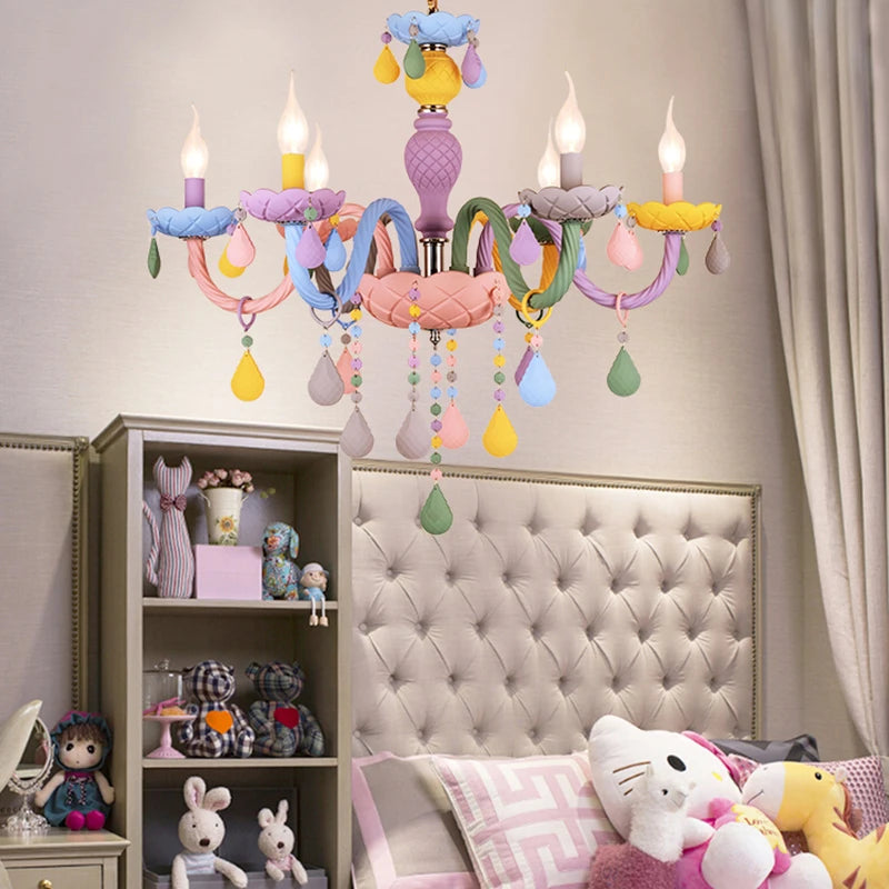 lustre suspendu enfant chambre princesse colorées tissu matelassé vintage rose bleu violet