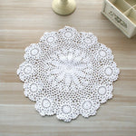 serviettes table vintage coton beige clair motifs floraux crochetées rustiques décoration table