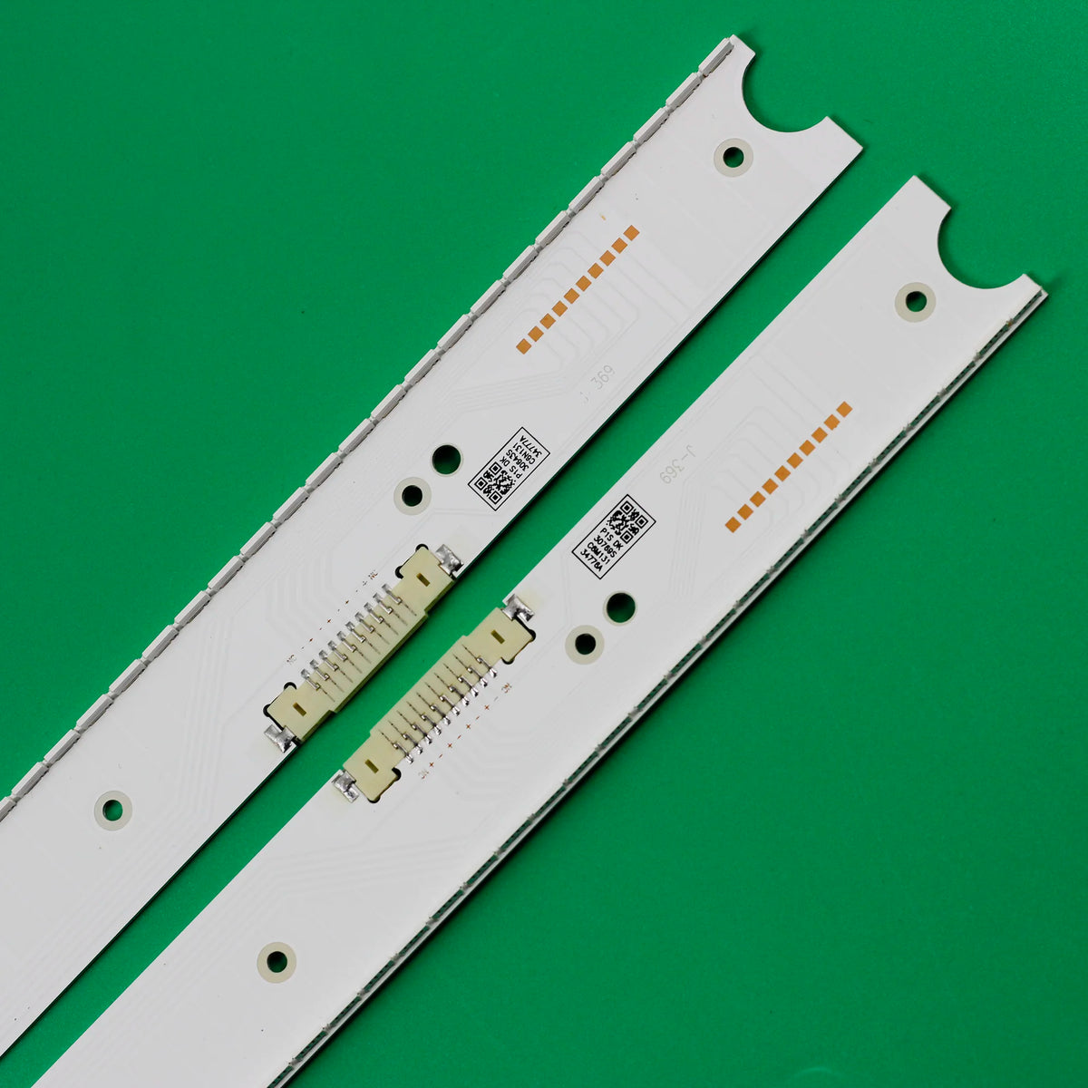 bande led blanc moderne clips accessoires technologiques industriels fixations techniques