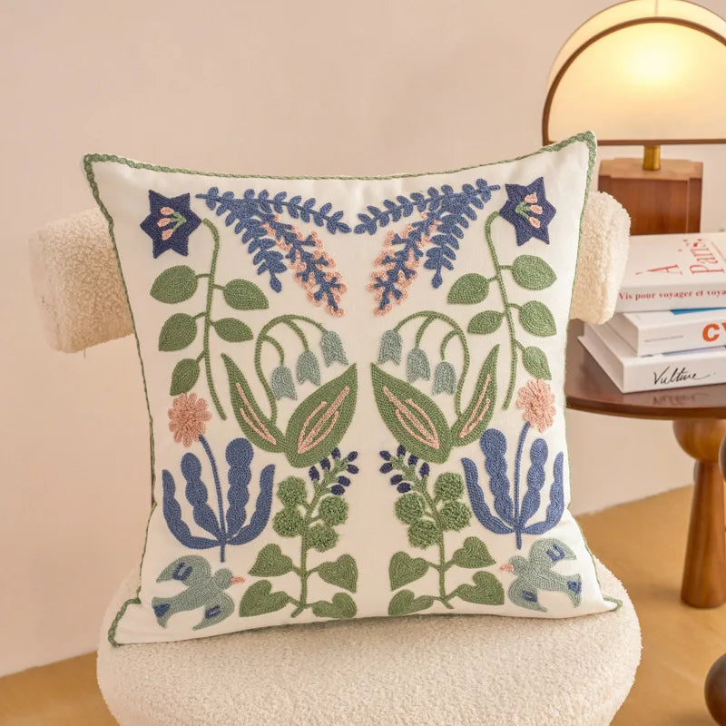housse coussin décorative motif floral brodé moderne canapé salon lit maison blanc