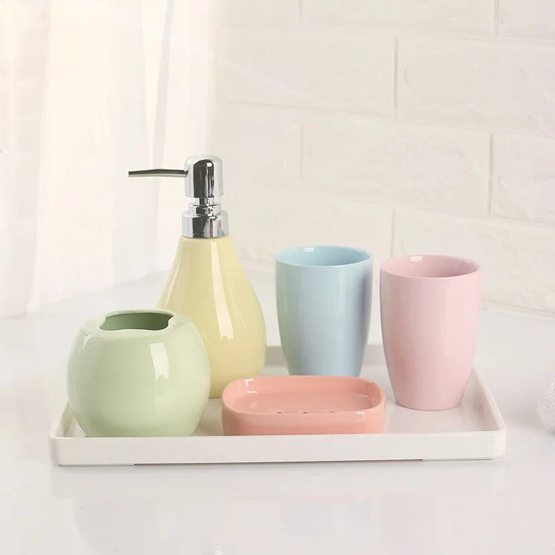 ensemble accessoires salle bain porcelaine moderne distributeur savon gobelet porte brosse dents