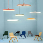 Suspension lumineuse moderne bleu noir gris blanc rose doré plat lisse scandinave câble suspendu