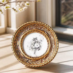 Cadre photo ovale relief floral or marron bleu foncé classique inclusion photo fleurs vase