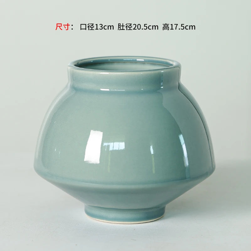 Ce bol en céramique de belle teinte bleu-vert procure une touche de sophistication et d'élégance à votre décor.