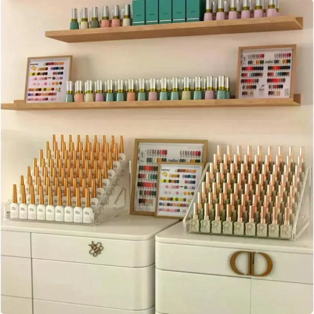 rangements cosmétiques transparents multi niveaux acrylique vernis parfums modernes épurés maison salon.storage.display.racks