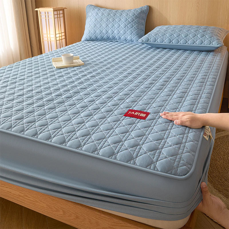 protège matelas imperméable antibactérien antiacariens quilté blanc rose gris beige moderne adhésif