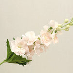 bouquet artificiel fleurs simples rose blanc vert vase décoration moderne mariageintérieur
