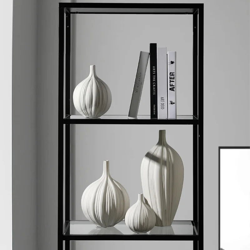 vase céramique blanc minimaliste moderne lignes horizontales decoration interieur fleurs sèches