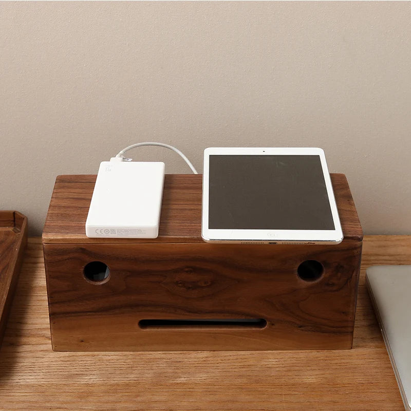 boîte rangement câbles bois marron clair moderne boite chargeur tablette blanc minimaliste