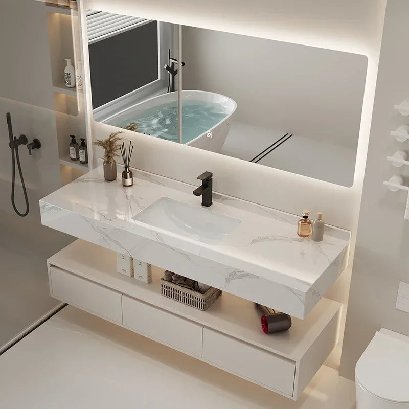Meuble d'angle moderne avec rangement intégré pour optimiser l'espace dans la salle de bain