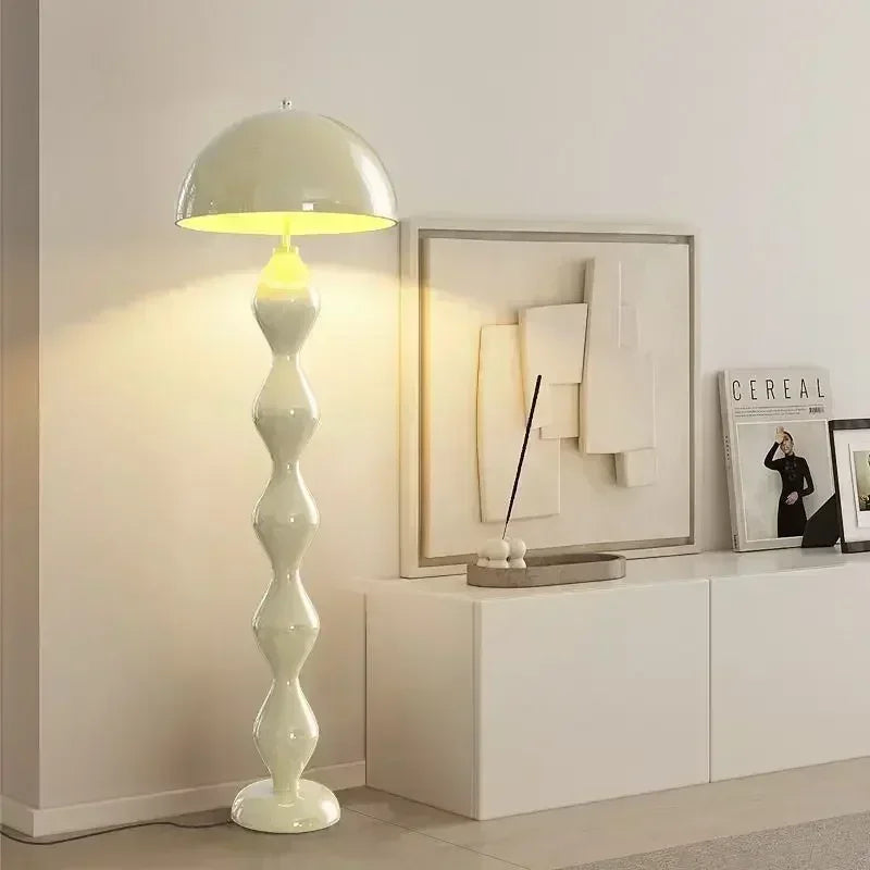 Lampadaire champignon design violet