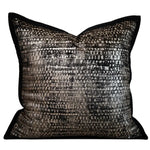 housse coussin moderne imprimé gris noir rouge peluche tissage carré décoration voiture salon chambre