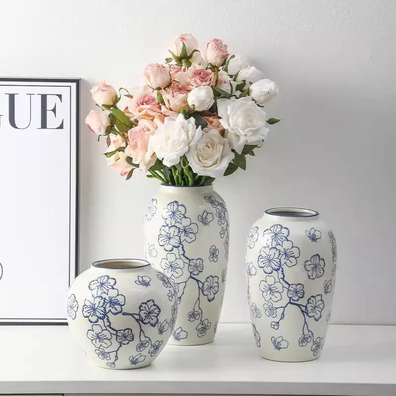 Cache-pot design avec fleurs séchées