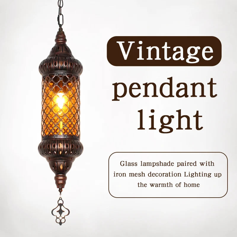 lampe suspendue vintage bronze rouge maille métallique chaîne restaurant chambre couloir motifs géométriques