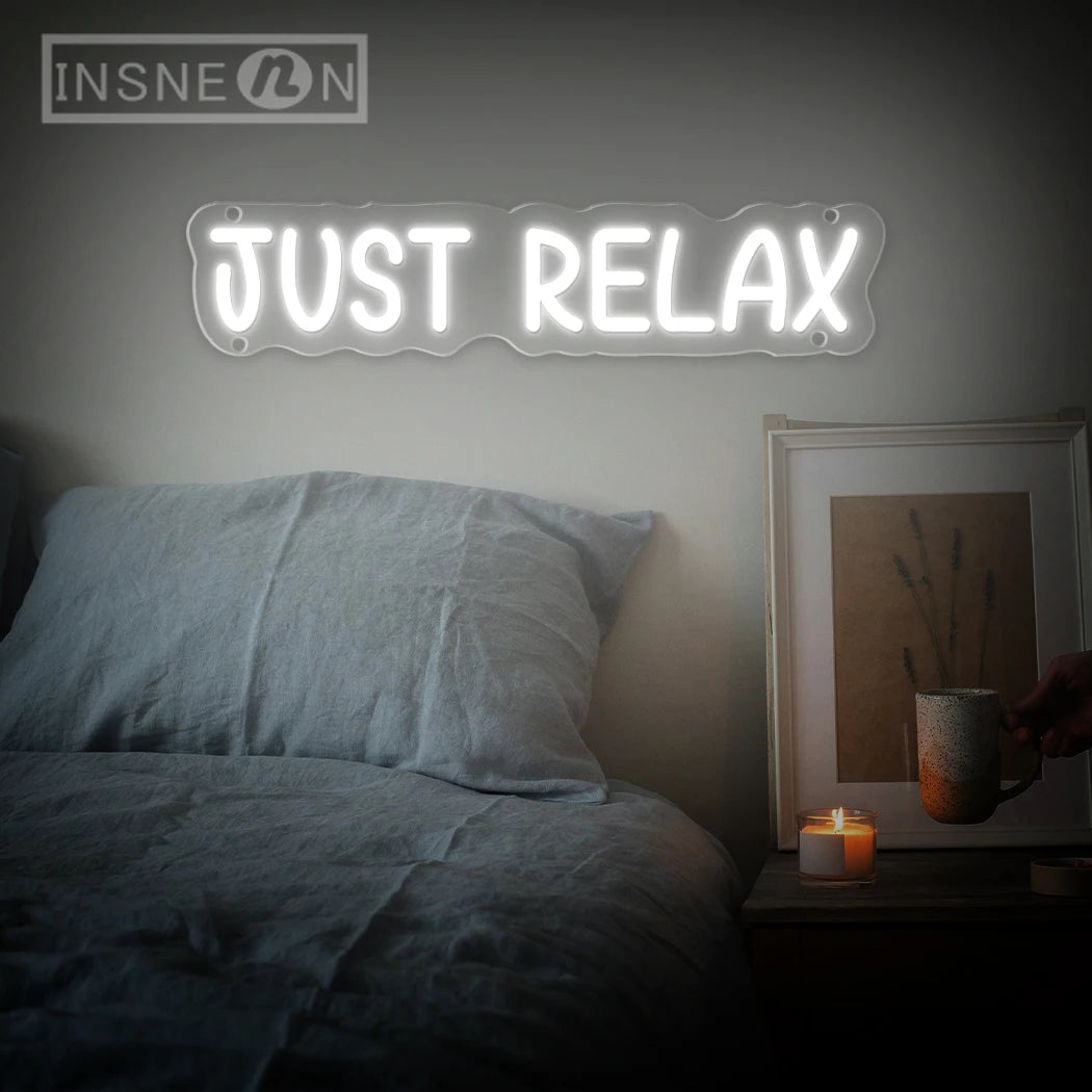 néon lumineux JUST RELAX blanc moderne câble USB interrupteur ON/OFF fixations chambre décoration festive