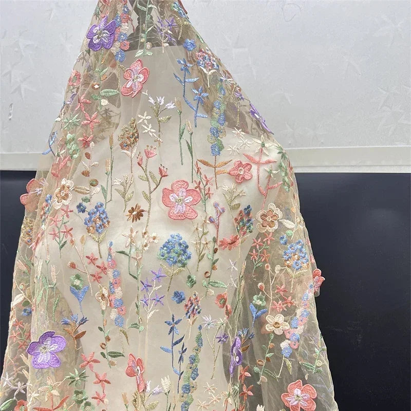tissu brodé floral semi transparent polyester multi couleurs occasion quotidien tulle 3d embossé trame