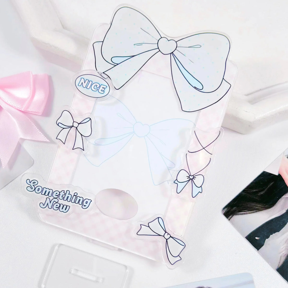 cadre photo kawaii adhésif blanc rose noir bleu clair arcs pois carreaux something nice