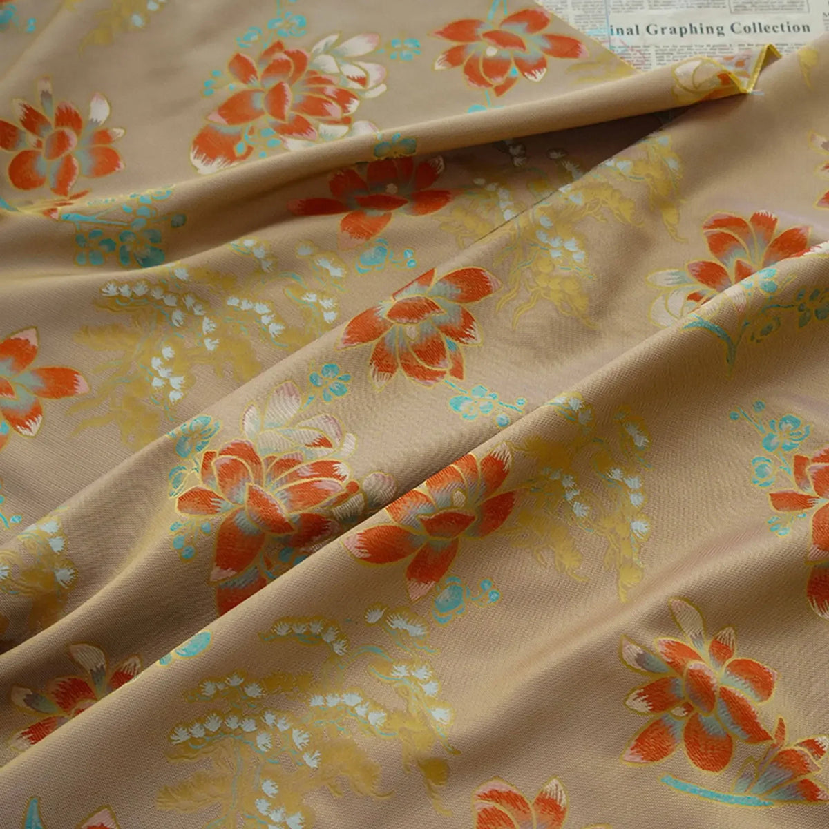 tissu polyester jacquard motifs floraux traditionnels beige orange jaune bleu turquoise opaques coudre