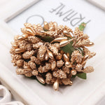 décoration intérieure bouquets artificiels fleurs boutons modernes variées feuilles vertes