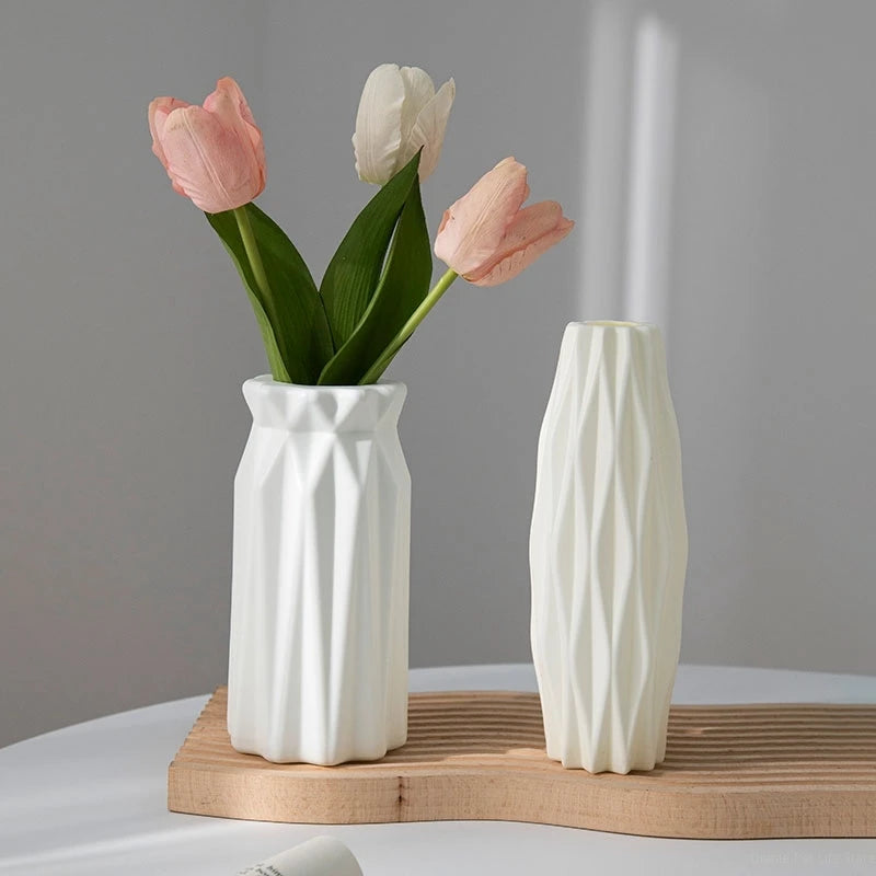 vase décoratif blanc moderne fleurs pot plante intérieur minimaliste rayures géométriques