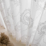 rideau floral polyester translucide champêtre blanc motif brodé vintage decoration extérieure