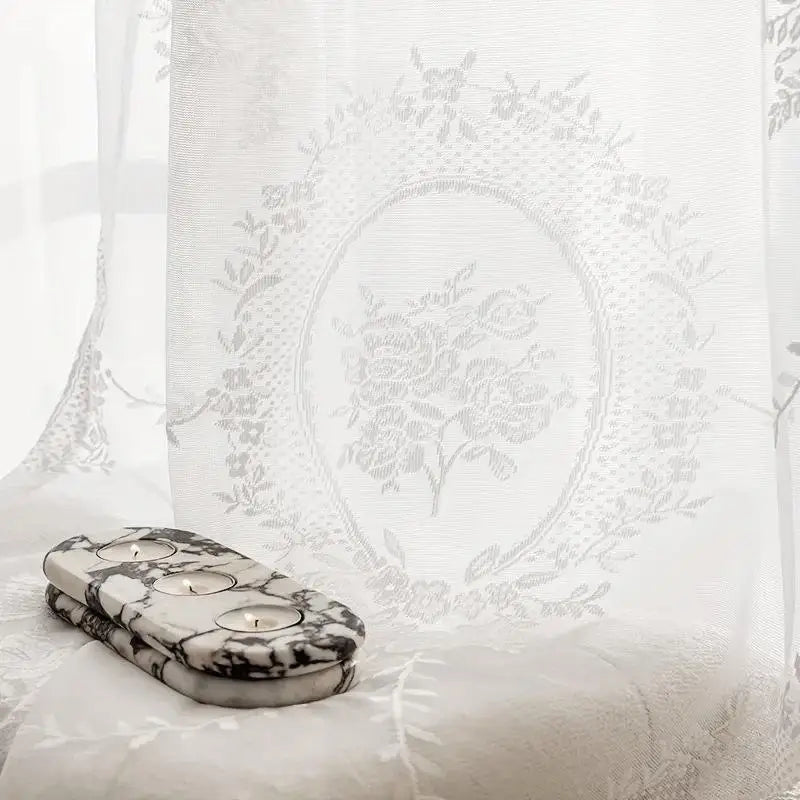 rideau floral dentelle polyester bohème gris noir table basse vintage tringle rideau translucide salon