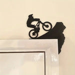 sculpture murale moderne silhouette cycliste noir adhésif abstraction intérieur décoration