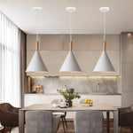 Détail de la douille E27 de la suspension luminaire