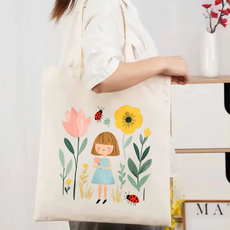 sac main toile beige clair imprimé floral fille fleurs feuilles coccinelles poignées tissu respectueux
