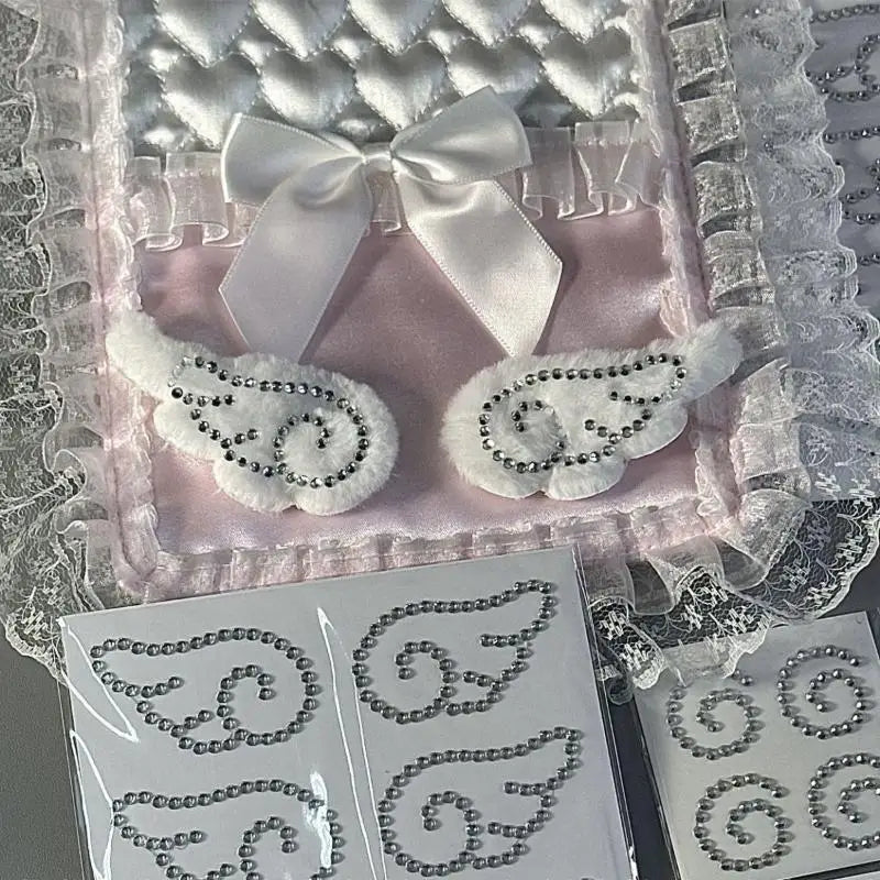 sticker decoratif ailes ange strass blanc rose bleu argent adhésif élégant décoration diy cadeau